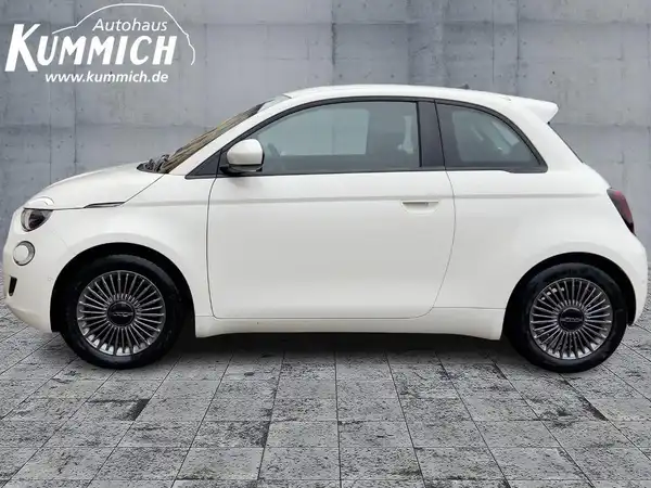 FIAT 500E (6/15)