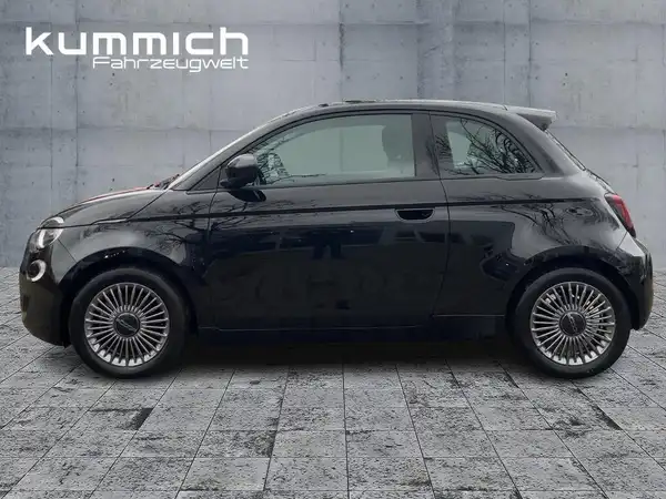 FIAT 500E (6/15)