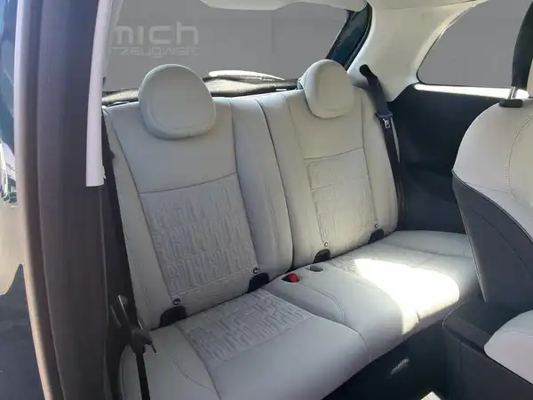 FIAT 500E (12/15)