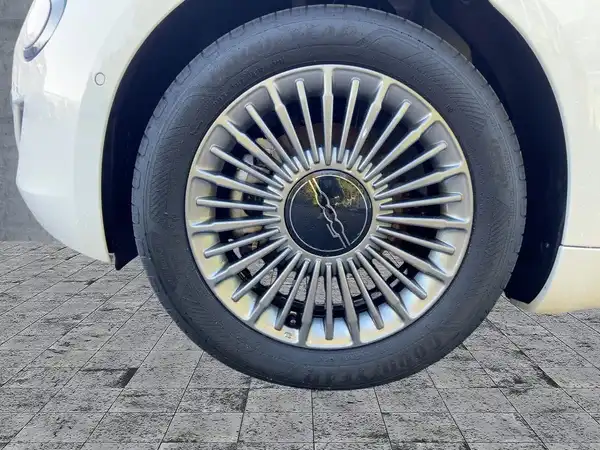 FIAT 500E (7/14)
