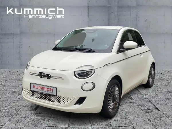 FIAT 500E (1/15)