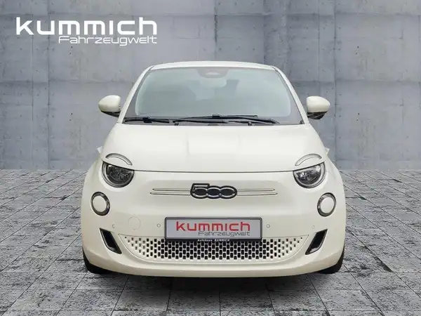 FIAT 500E (2/15)