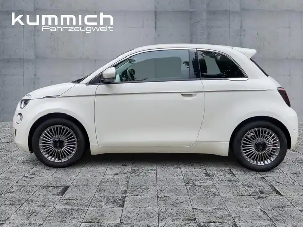 FIAT 500E (6/15)
