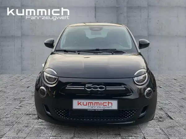 FIAT 500E (2/15)