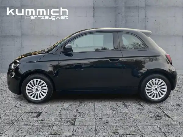 FIAT 500E (6/15)
