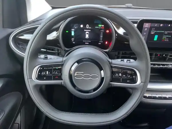 FIAT 500E (9/15)