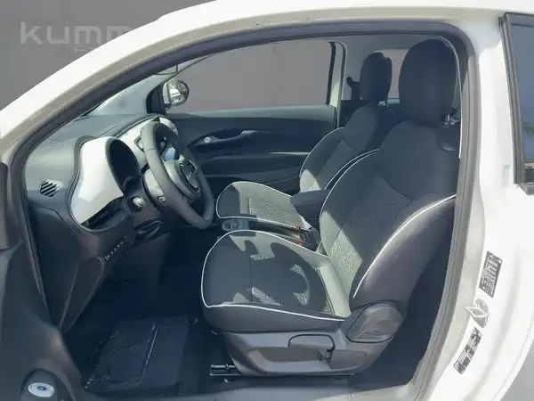 FIAT 500E (11/15)