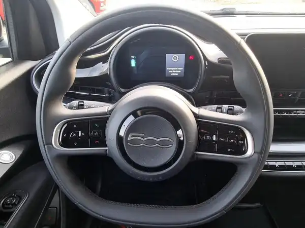FIAT 500E (9/15)