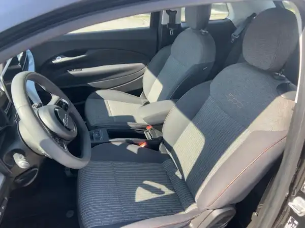 FIAT 500E (11/15)