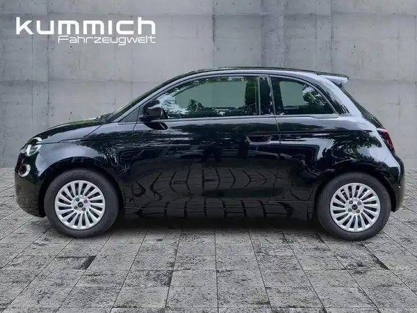 FIAT 500E (6/15)