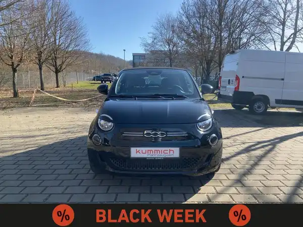 FIAT 500E (2/15)