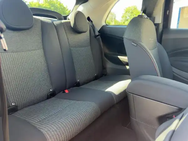 FIAT 500E (12/15)