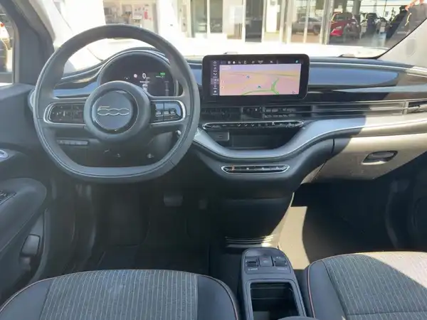 FIAT 500E (8/15)