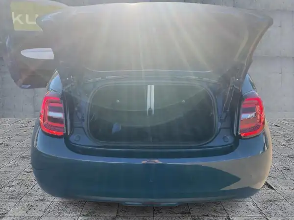 FIAT 500E (12/15)