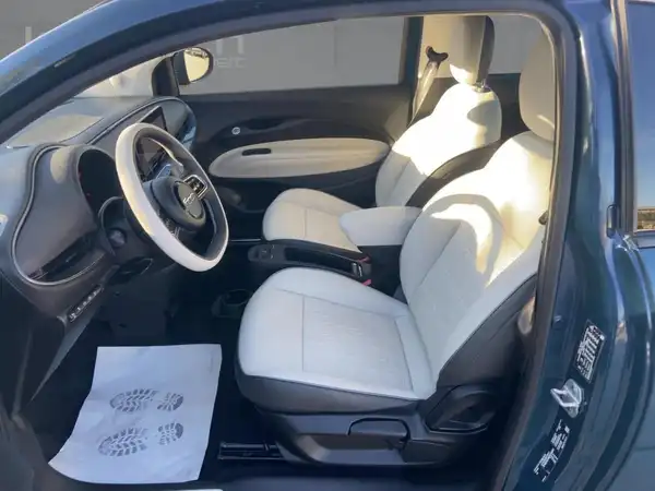FIAT 500E (10/15)