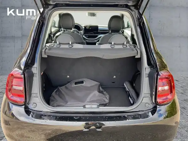 FIAT 500E (10/15)