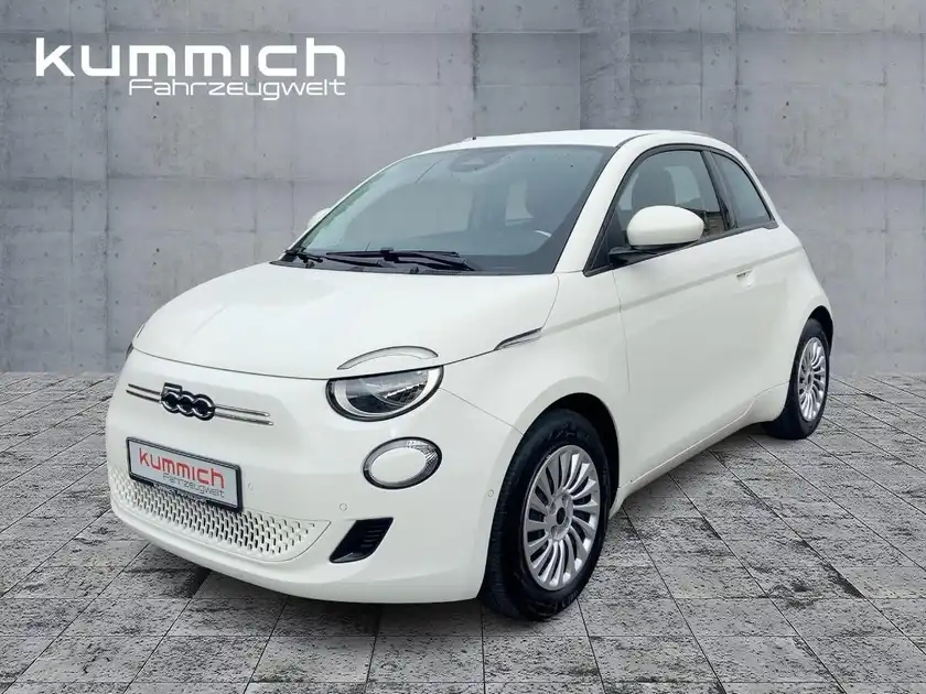 FIAT 500E (1/15)