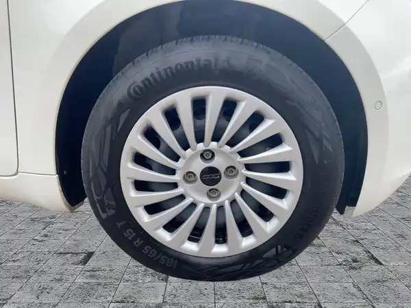 FIAT 500E (7/14)