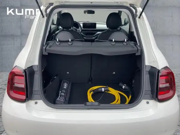 FIAT 500E (10/14)