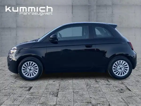 FIAT 500E (6/15)