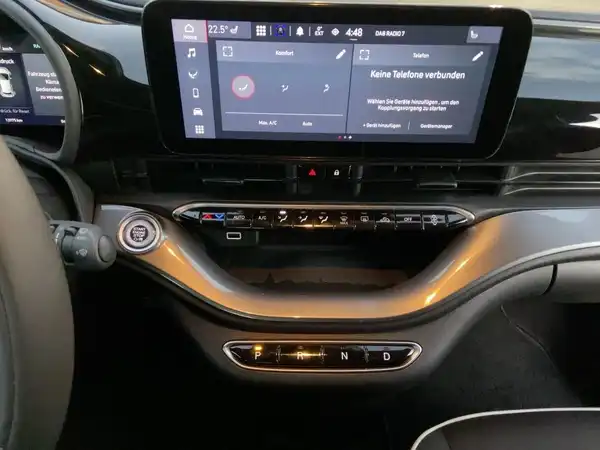 FIAT 500E (10/15)