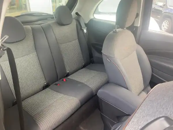 FIAT 500E (11/15)