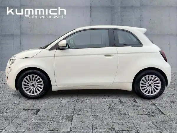 FIAT 500E (6/15)