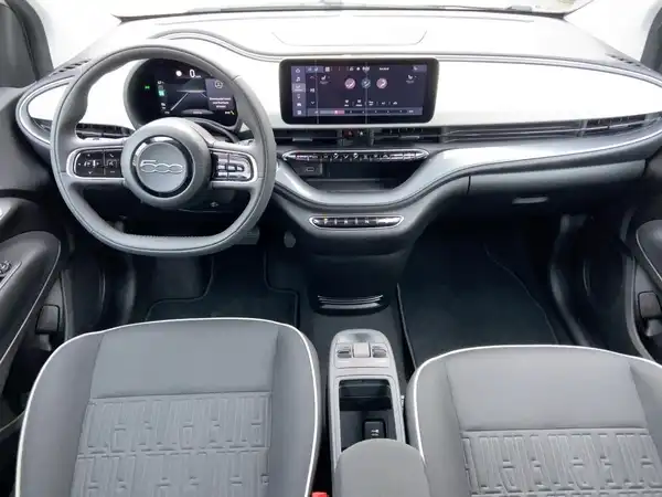 FIAT 500E (7/15)