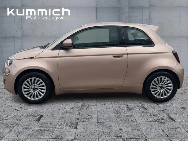 FIAT 500E (6/15)