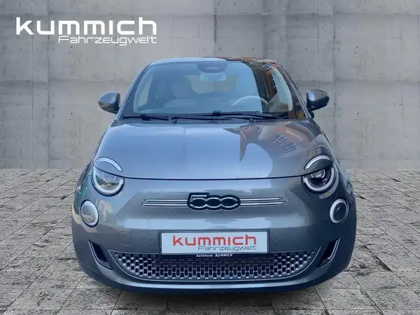 FIAT 500E (2/10)