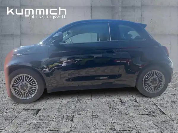 FIAT 500E (6/15)