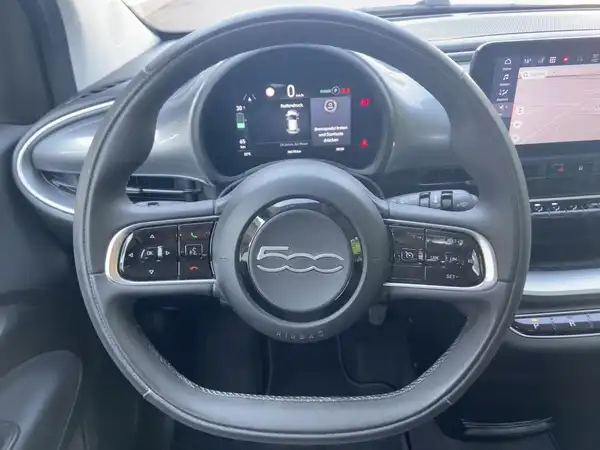 FIAT 500E (12/15)