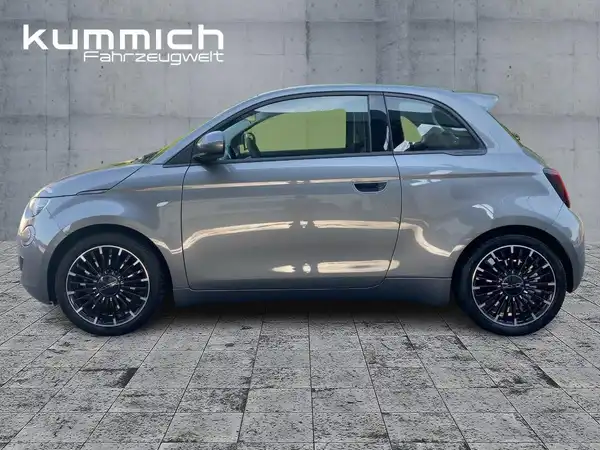 FIAT 500E (6/15)