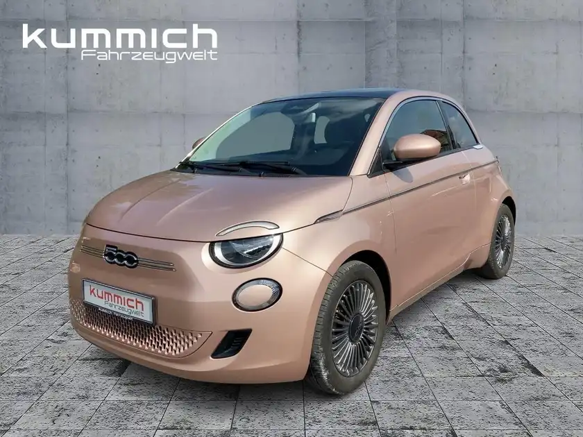 FIAT 500E (1/16)