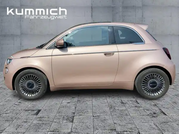 FIAT 500E (6/15)