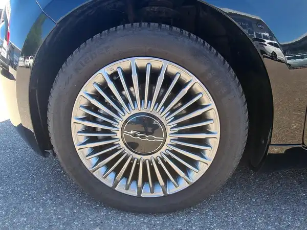 FIAT 500E (7/15)