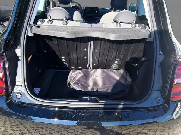 FIAT 500E (12/15)