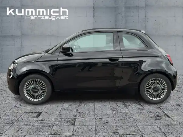 FIAT 500E (6/15)