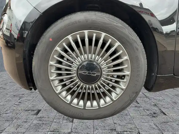 FIAT 500E (7/15)