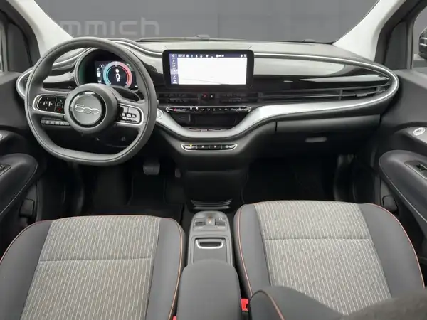FIAT 500E (8/15)