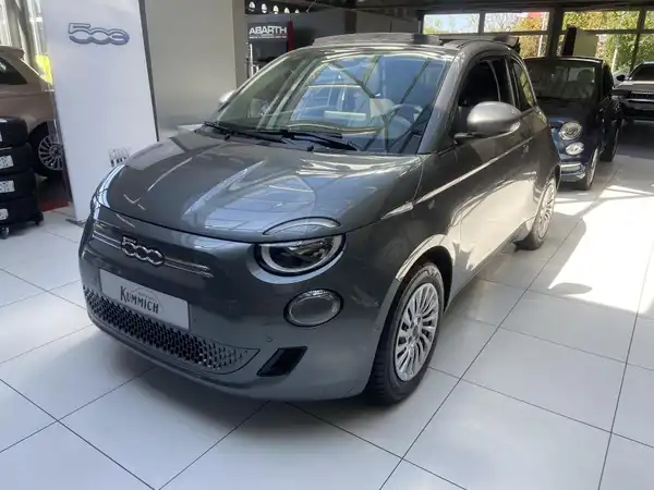 FIAT 500E (1/12)