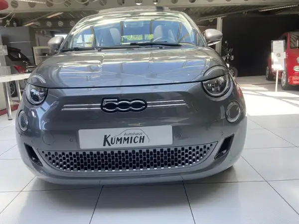 FIAT 500E (2/12)