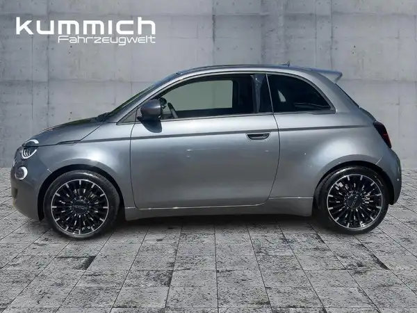 FIAT 500E (6/15)