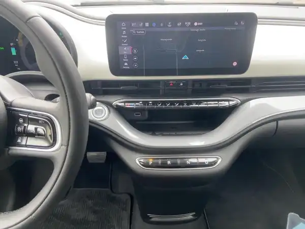FIAT 500E (13/15)