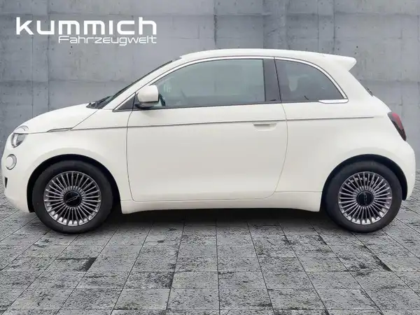 FIAT 500E (6/15)