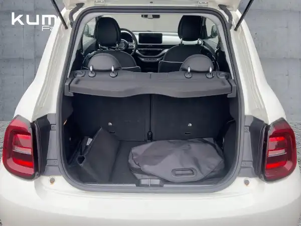 FIAT 500E (10/15)