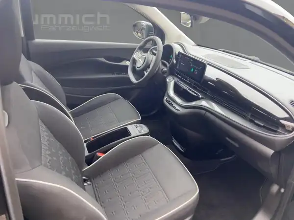 FIAT 500E (11/15)