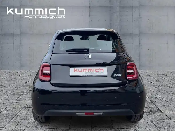 FIAT 500E (5/15)