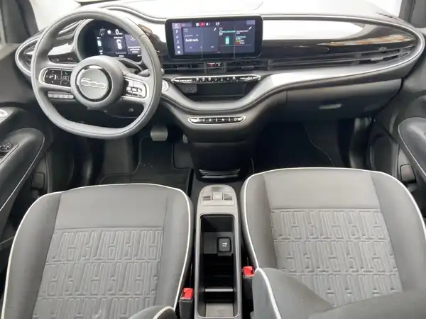 FIAT 500E (7/15)