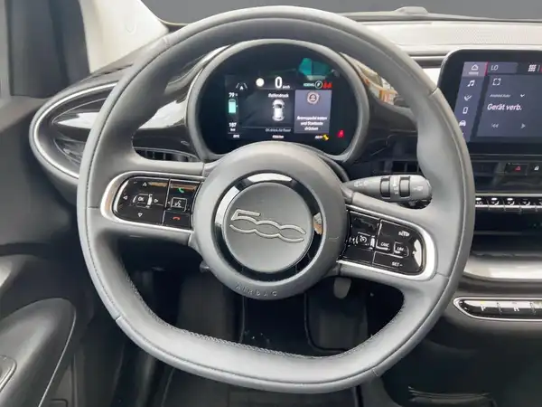 FIAT 500E (9/15)